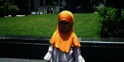 Keteguhan Hati Qanita Saat Menolak Lepas Hijab