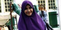 Hijab Syar`i Bikin Zaskia Mecca Makin Cantik
