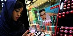 Bahaya Make Up yang Menakutkan!