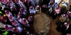 Ratusan Warga Tiongkok Masuk Islam Usai Pemakaman Raja Saudi