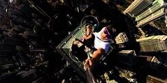 10 Gedung Lokasi Selfie Terpopuler