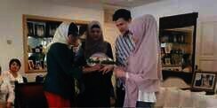 Momen Kebahagiaan Risty Tagor dan Stuart Collin