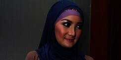 Intip Kegiatan Rohani Kiki Amalia