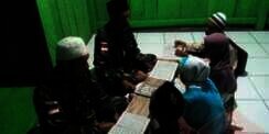 Prajurit TNI Ajari Anak-anak Papua Mengaji