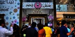 Bosan Jadi PNS, Putri Bangsawan Pilih Jualan Kue