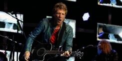 Selamat! Bon Jovi Resmi Bergelar Doktor