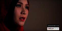 Momen Zaskia Mecca Akhirnya Putuskan Kenakan Hijab