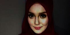 Dituduh Lepas Hijab Demi `Dugem`, Artis Cantik Berang