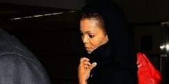Peluk Islam, Janet Jackson Buang Baju dan Tarian Seksi?