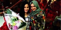 Jelang Pernikahan, Tya Arifin Akrab dengan Siti Nurhaliza