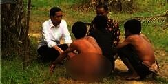 Kata Roy Suryo Soal Foto Jokowi Bersama Suku Anak Dalam