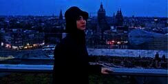 Cantik Berhijab, Pesinetron Ade Andrini Dibanjiri Pujian