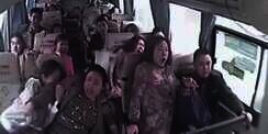 Video Rekaman Suasana di Dalam Bus Sebelum Jatuh ke Jurang