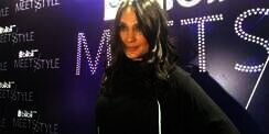 Kegemaran Luna Maya Belanja Online