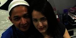 Foto Mesra Mirip Pasha dan Angel Karamoy, Ini Kata Istri