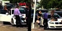 Istri Nangkring di Kap Mobil, Cegah Suami Kencani Selingkuhan
