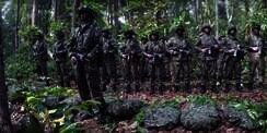 Video Tentara Salat di Hutan Belantara Getarkan Netizen