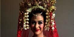 Mengapa Pernikahan Nina Zatulini Tertutup