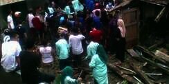 Pesawat Jatuh Timpa Rumah di Malang