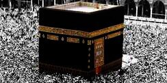 Inilah Kalimat yang Tertulis di Kiswah Kabah