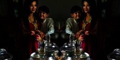 Cara Liberal Farah Quinn Kenalkan Agama ke Anak