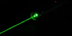Sinar Laser Bahayakan Penerbangan