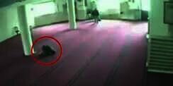 Terekam CCTV, Pria Wafat Saat Sujud di Masjid