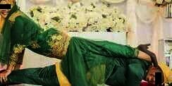 Foto Pengantin di Pelaminan Ini Bikin Geger, Apa yang Janggal?