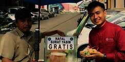 Kebaikan Penjual Rujak Gratiskan Penghafal Surat Yasin