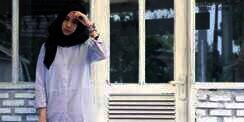 Tips Merawat Kerudung Monokrom