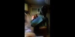 Ulah Tak Terpuji Pelayan ke Minuman Pembeli
