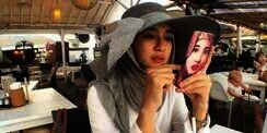 Dikawal Aparat, Ini Penjelasan Laudya Cynthia Bella
