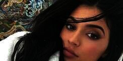 Kejutan Kylie Jenner untuk Pecinta Lipstik