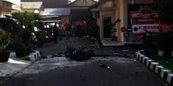 Bom Bunuh Diri di Mapolresta Surakarta, 1 Petugas Luka