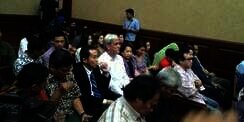Dengarkan Saksi, Kembaran Mirna Hadir di Persidangan