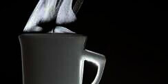 Minum Air Panas Bisa Sebabkan Kanker?