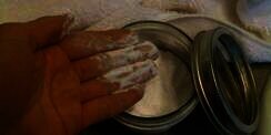 Mau Ketiak Lebih Putih, Pakai Baking Soda!
