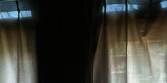 Santai di Kamar, Sosok Seram di Gorden Bikin Bergidik