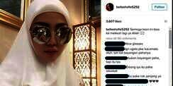 Heboh Foto Bella Shofie Berjilbab Pakai Celana Pendek?