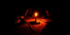 Kado HUT RI dari PLN: Listrik Menyala di Pelosok Desa