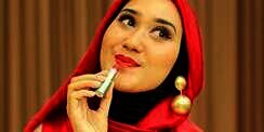 Trik Hilangkan Kerutan di Bibir