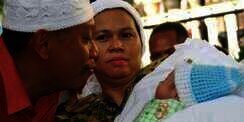 Istri Tukul Arwana Meninggal usai Sholat Maghrib