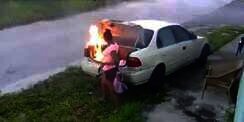 Ngamuk ke Mantan Pacar, Gadis Kalap Salah Bakar Mobil