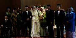 Heboh Foto Nikah Mahfudz Siddiq PKS dan Agatha Lily