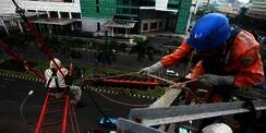 PLN Buka Lowongan Kerja Lulusan SMA/SMK di 25 Kota