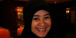 Kisah Menggetarkan Presenter Cantik Filipina Tunaikan Haji