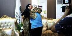 Bertahun-tahun Terpisah, Ibu-Anak Bertemu di Tanah Suci