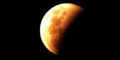 Saksikan Gerhana Bulan Malam Ini