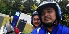Bikin Nangis, Pengorbanan Ayah Antar Motor Milik Anak