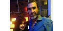 Syahrini Foto Bareng Legenda Manchester United, Netizen Heboh